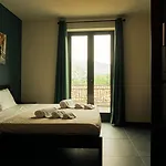 Hub 4* Carini