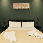 Hub Guest house 4*