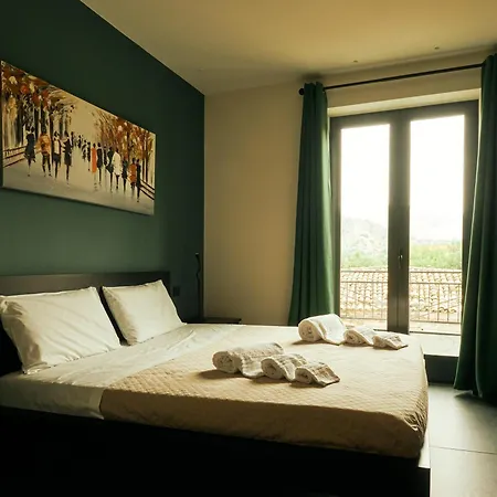 Hub Guest house *